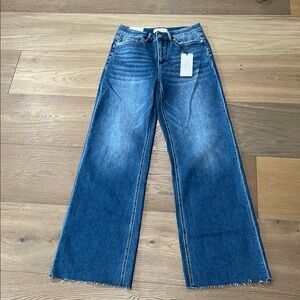 MoCo Boutique Everyday Comfort Tummy Control
Wide Leg Jeans Size 11/30 NWT